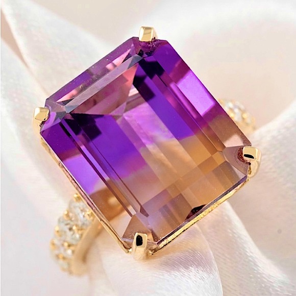 Exquisite Ametrine 10K Yellow Gold, Moissanite Ring 4.80 Grams 10.60 ctw - Picture 4 of 11